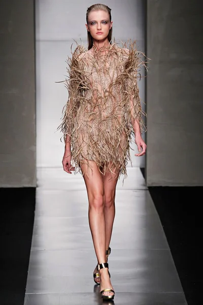 Look 24
